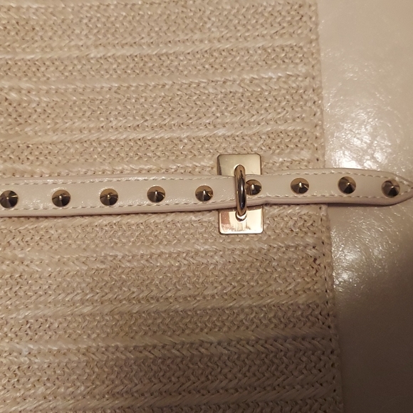 Beige Clutch - Picture 4 of 9